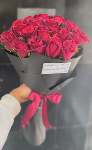 دسته گل رز ۲۰ شاخه