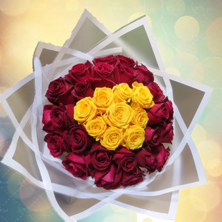 دسته گل رز ۲ رنگ ۳۵ شاخه