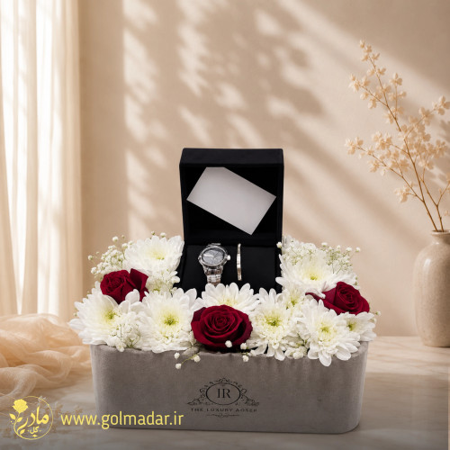 باکس گل رز و هدیه