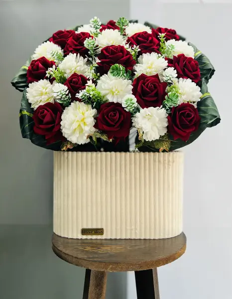 باکس گل مصنوعی مارال
