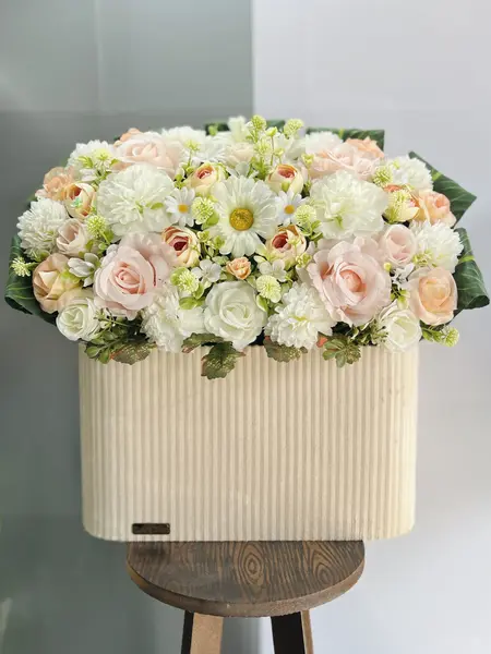 باکس گل مصنوعی اِلینا
